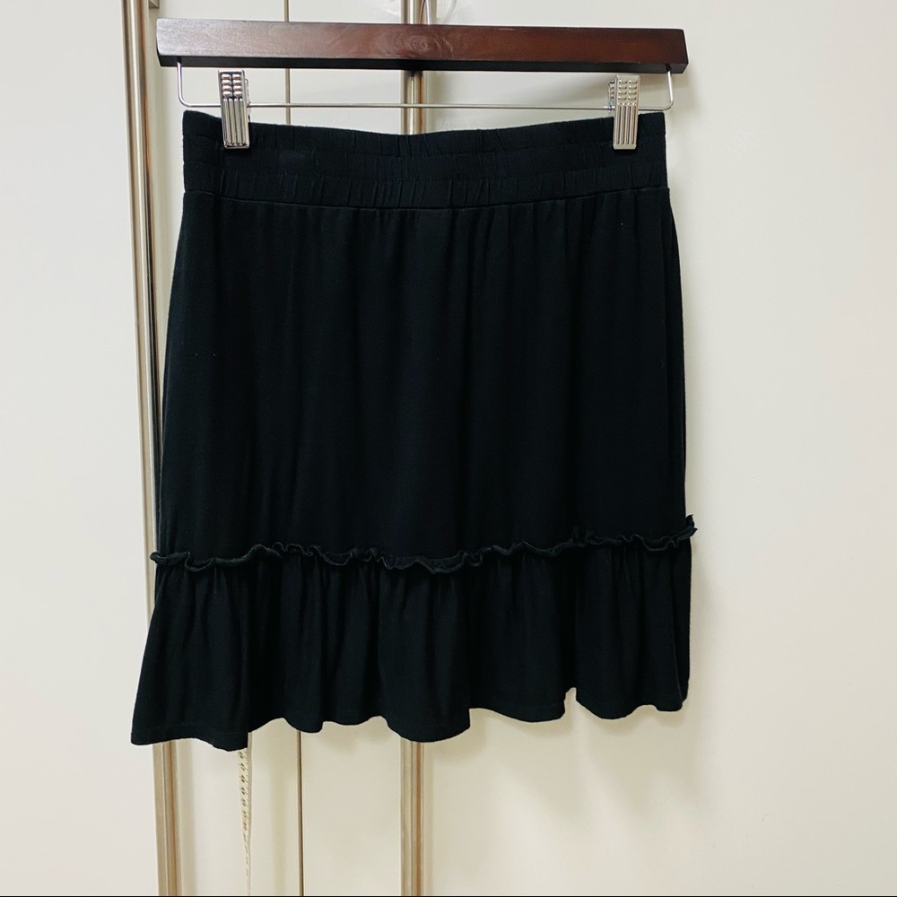 Bebop Ruffled Skirt in Black Size Small